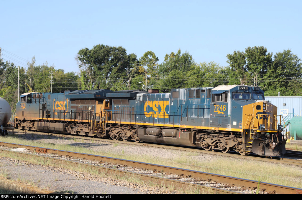 CSX 7246 & 3278 work to build their train